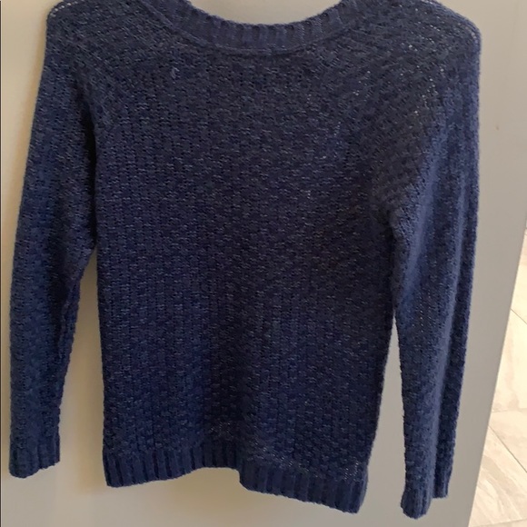 a blue sweater - Picture 2 of 2
